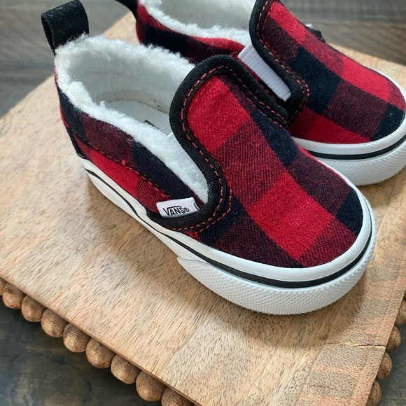 Vans Red and Black Kids Slip-On Sneakers - Picture 5 of 16